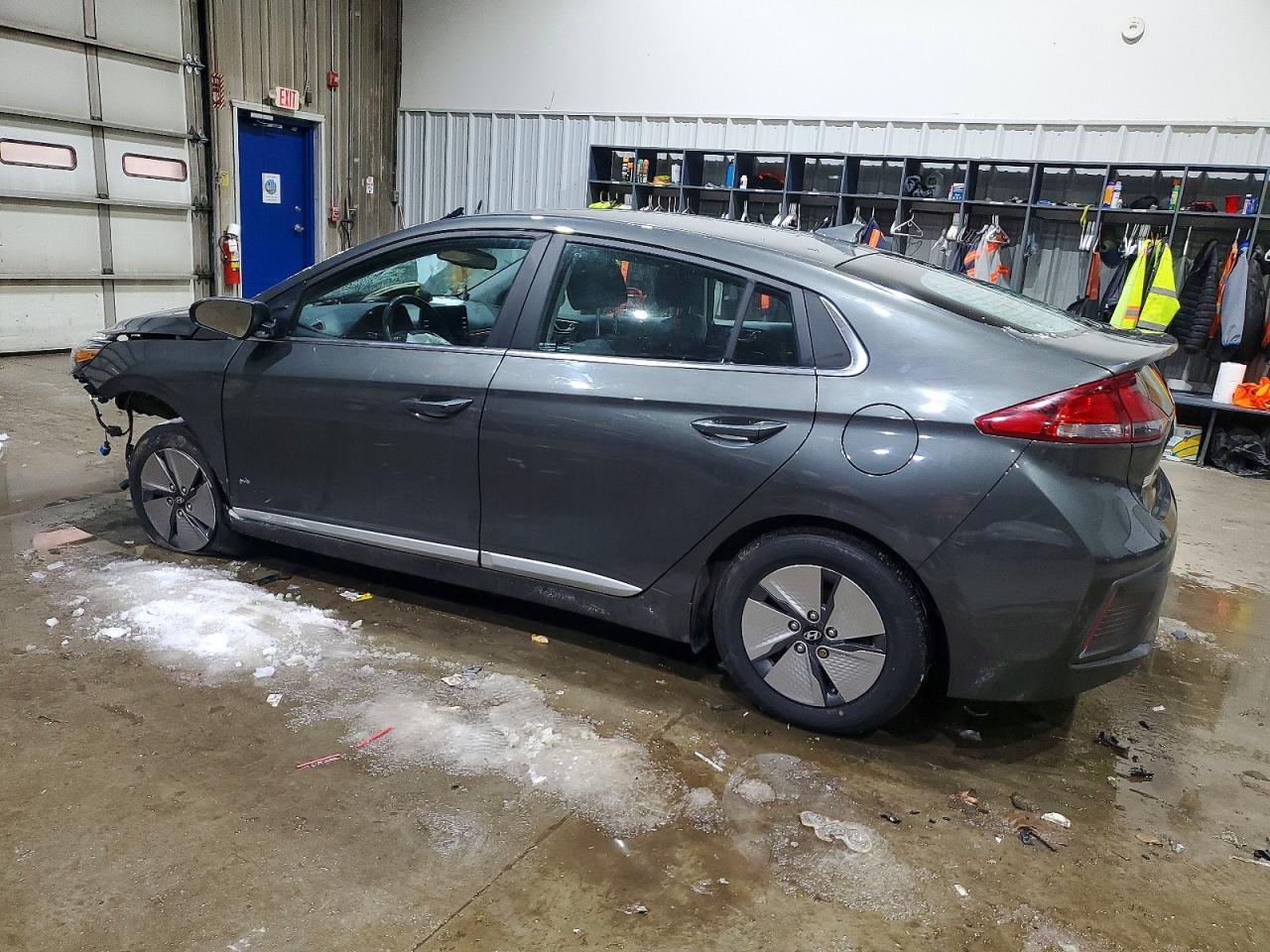 2021 Hyundai Ioniq Hybrid Se - Image 2