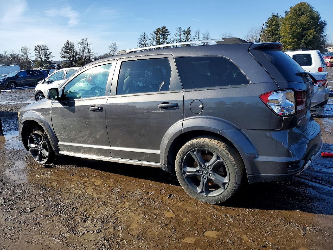 2018 Dodge Journey Crossroad - Фото 2