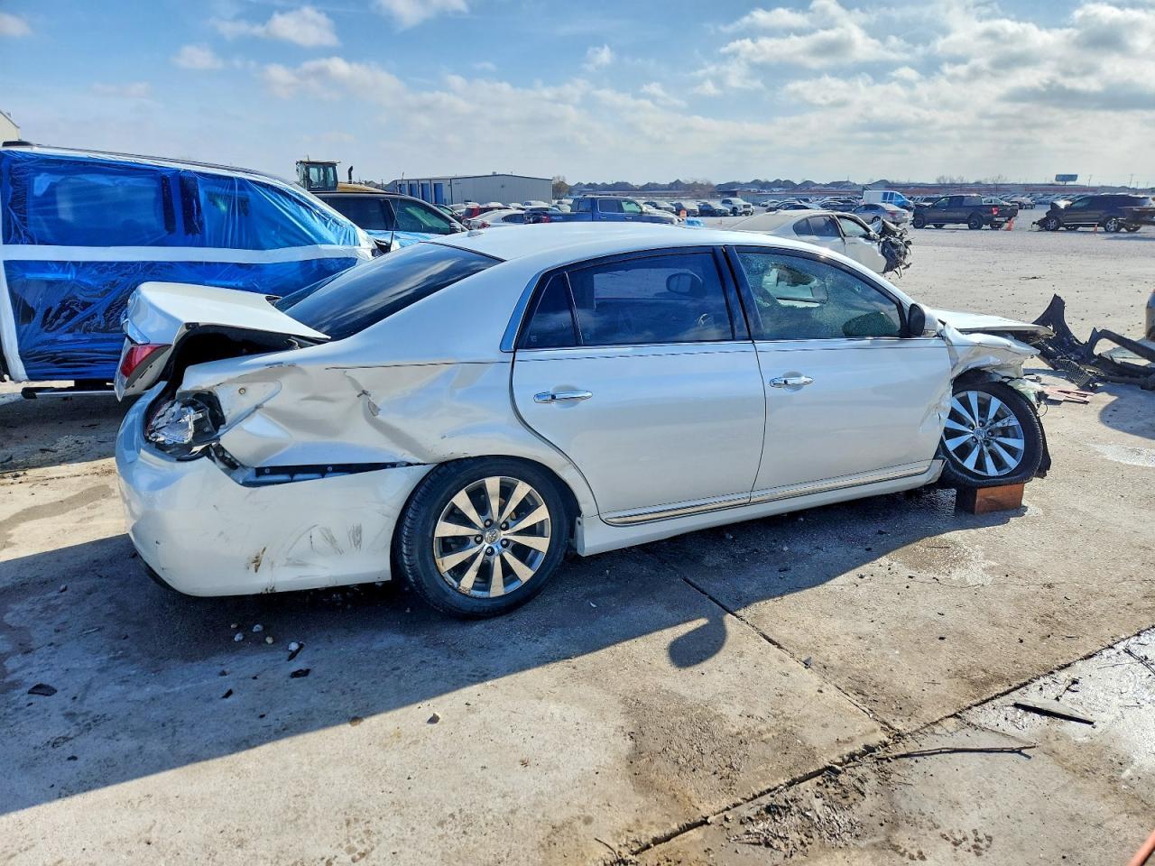 2012 Toyota Avalon Limited - Фото 3