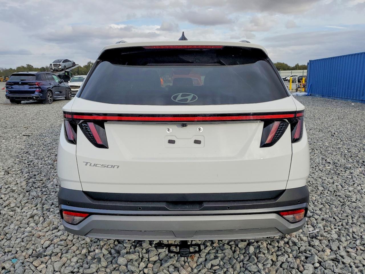2025 Hyundai Tucson Limited - Image 6