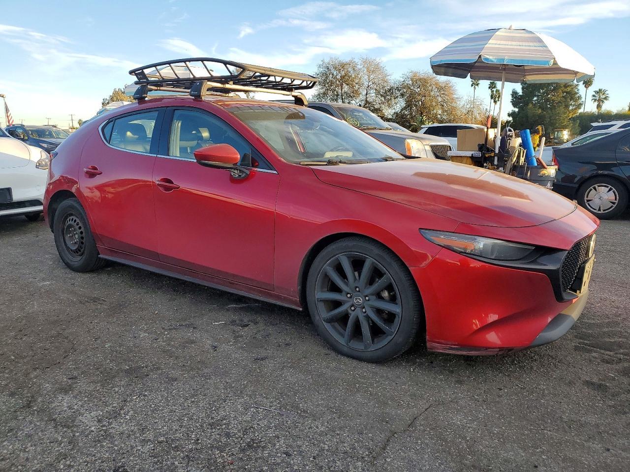 2019 Mazda 3 Premium - Фото 4
