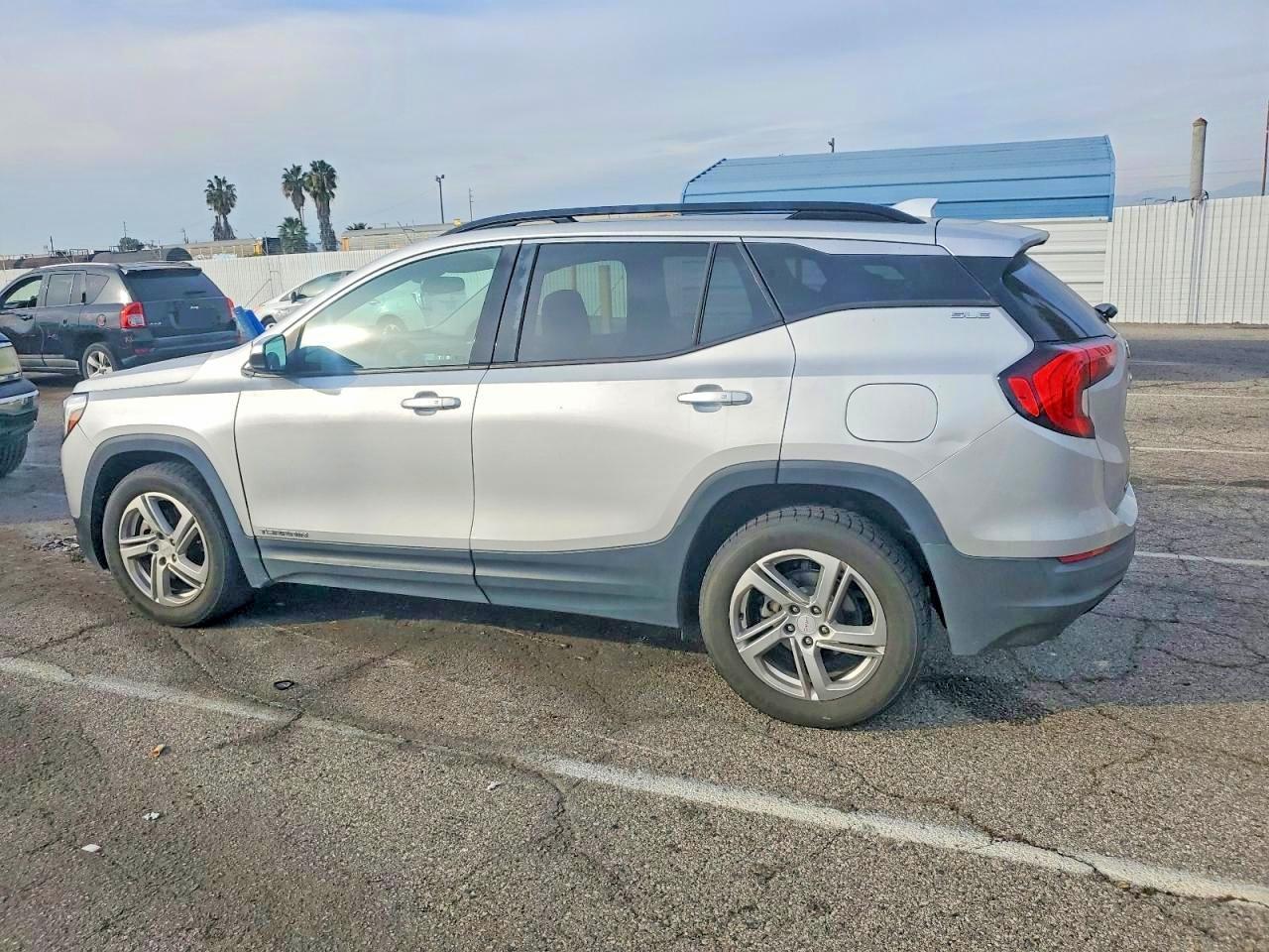 2019 GMC Terrain Sle - Фото 2