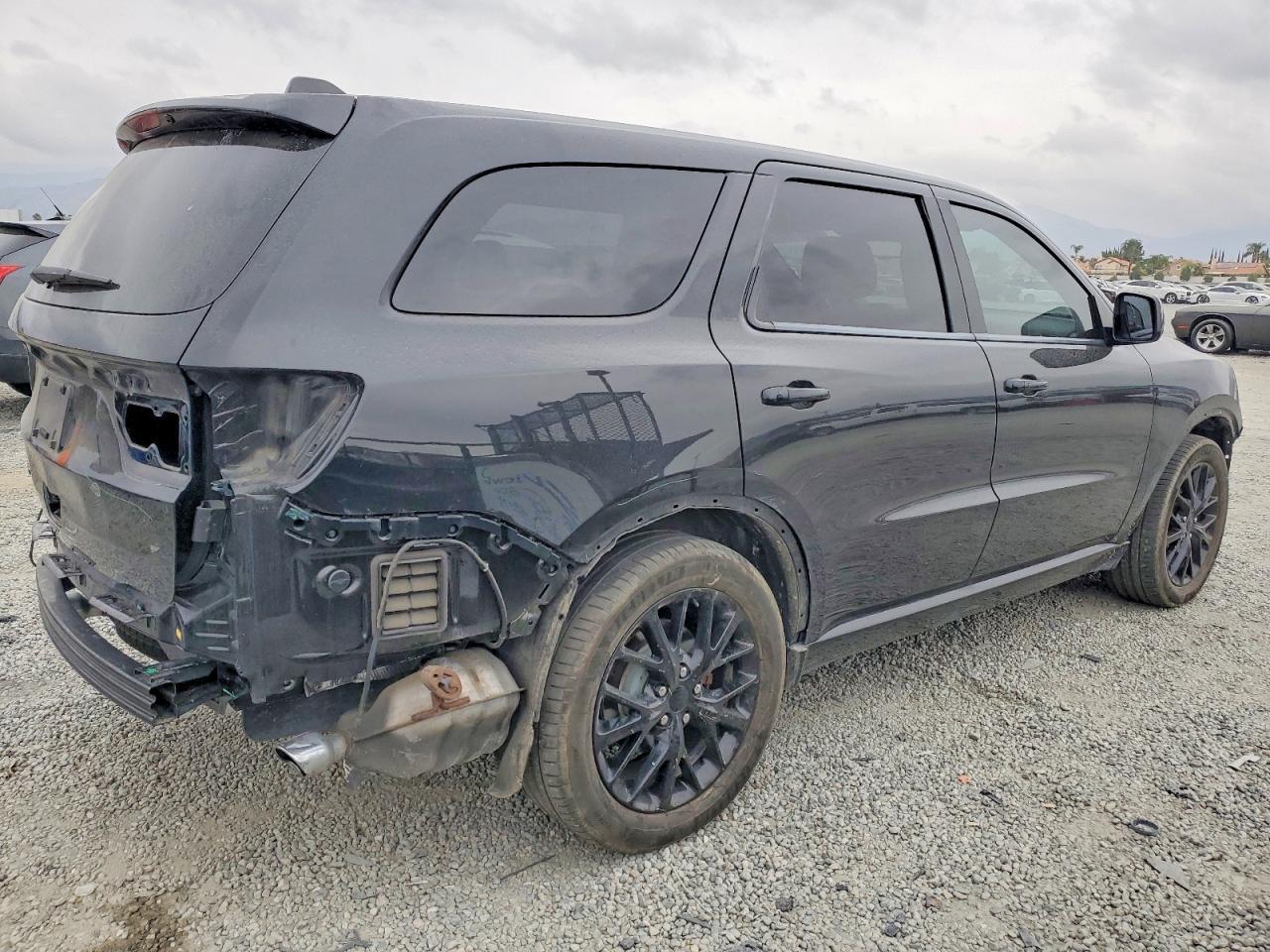2015 Dodge Durango Sxt - Image 3