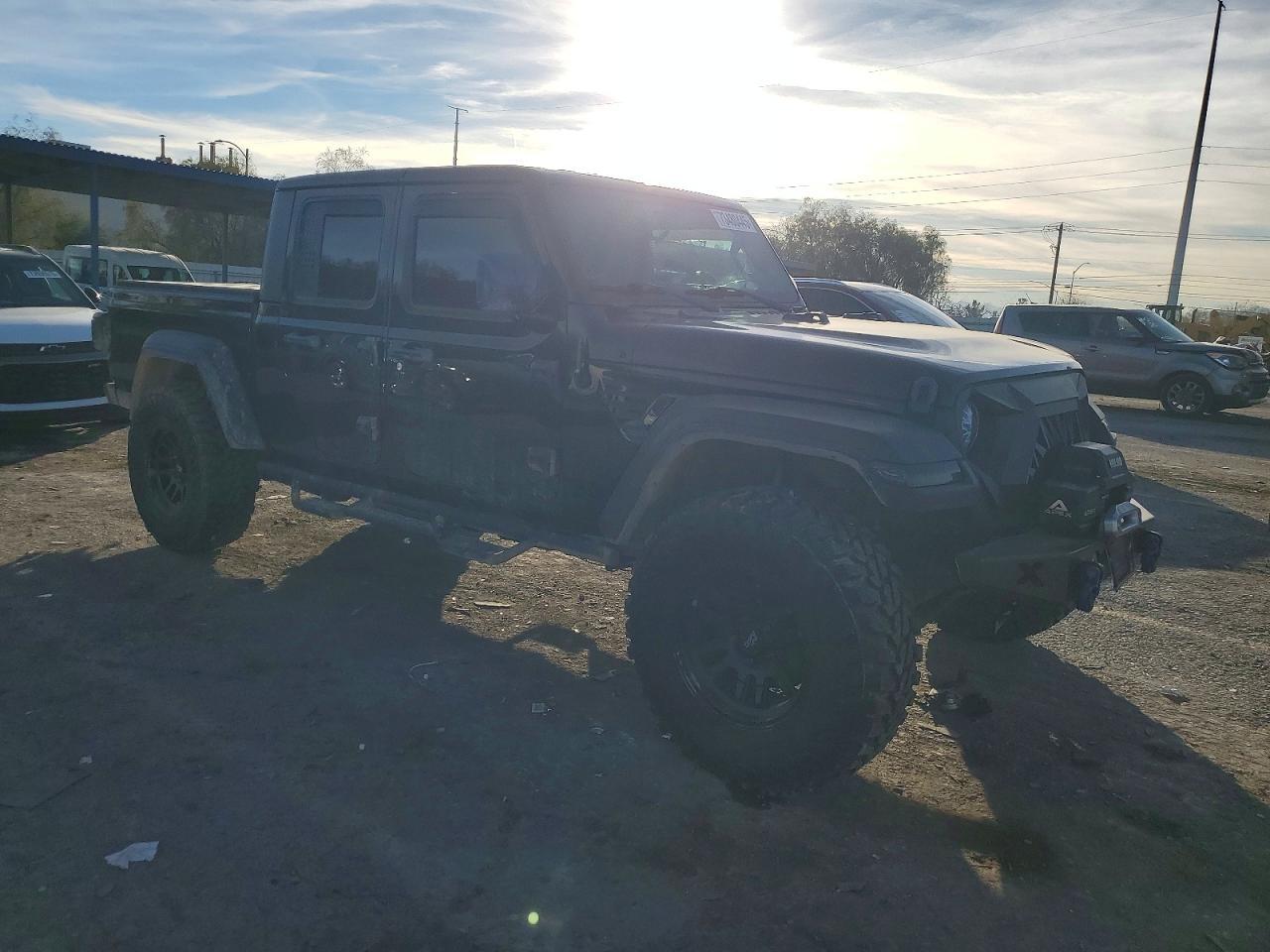 2020 Jeep Gladiator Sport - Фото 4