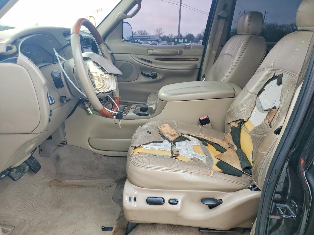 2001 Lincoln Navigator - Image 7