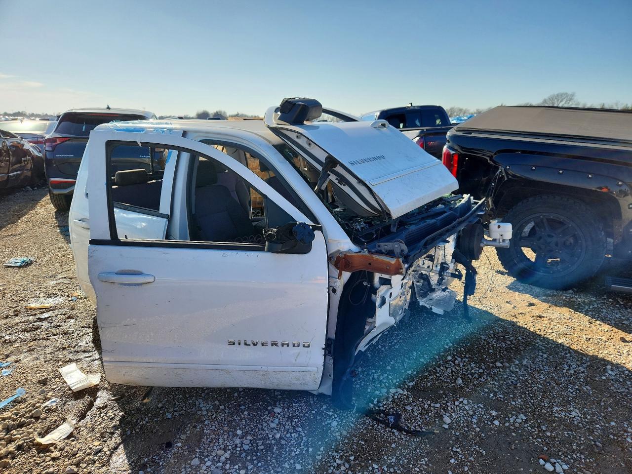 2017 Chevrolet Silverado - Фото 4