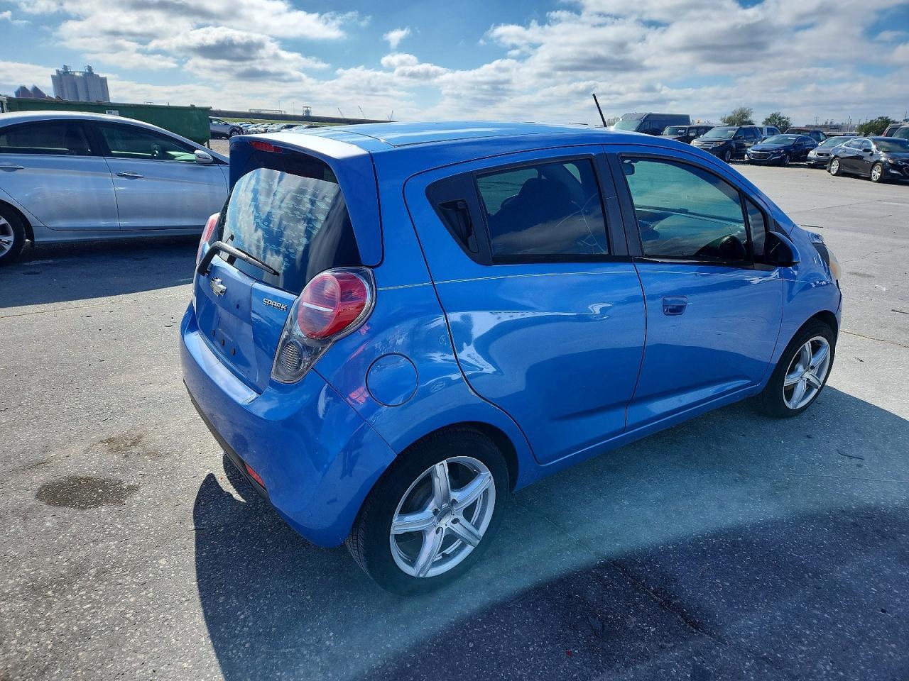 2013 Chevrolet Spark 1Lt - Image 3