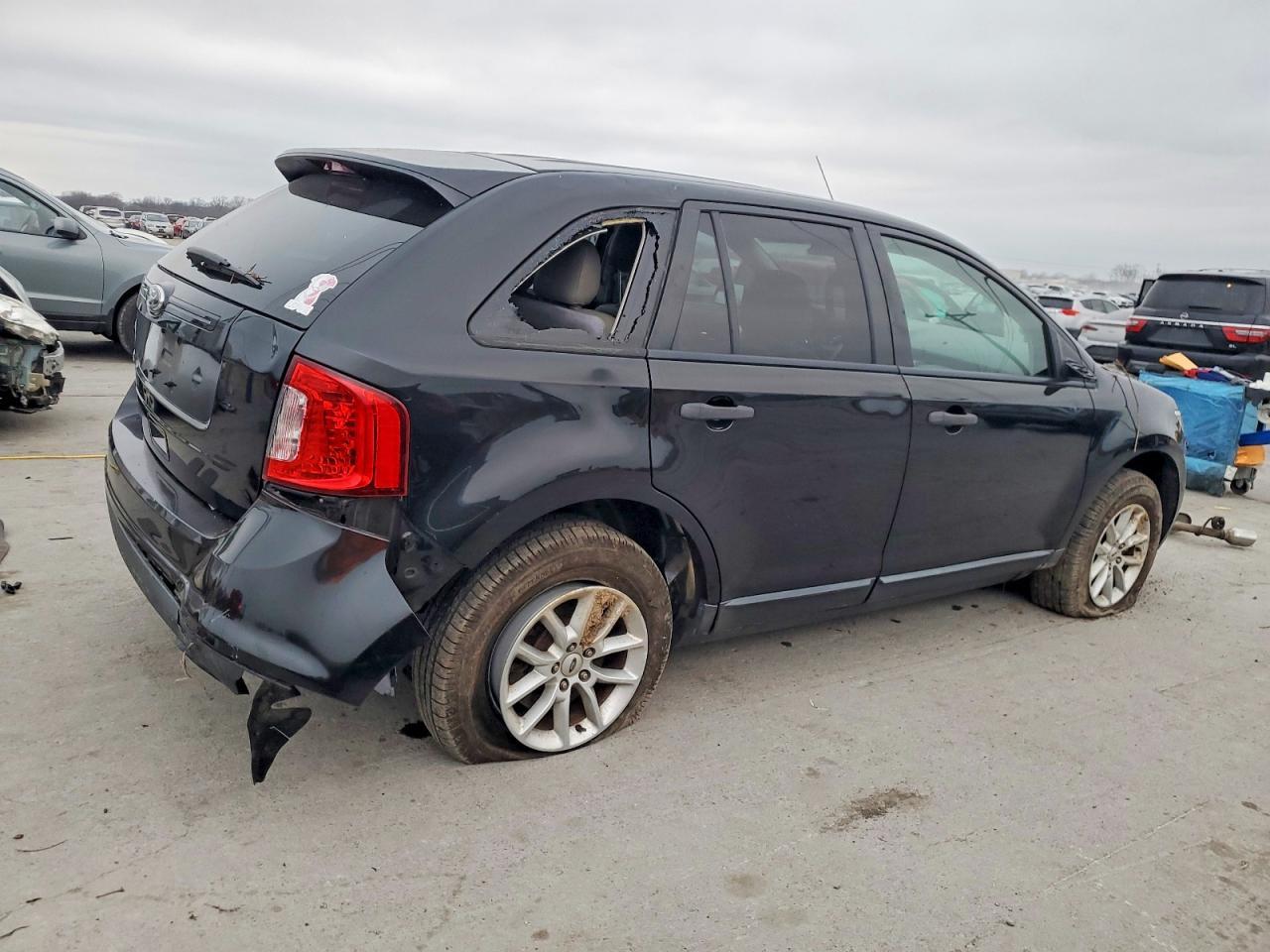 2013 Ford Edge Se - Image 3