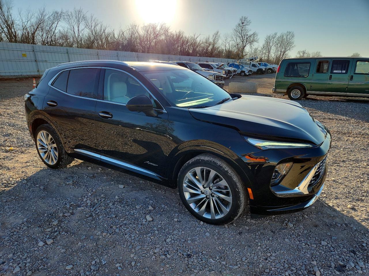 2024 Buick Envision Avenir - Image 4
