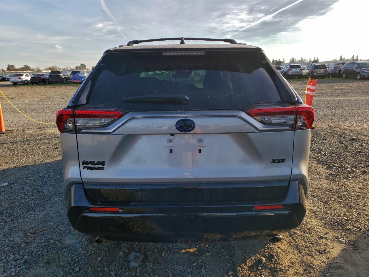 2024 Toyota Rav4 Prime Xse - Image 6