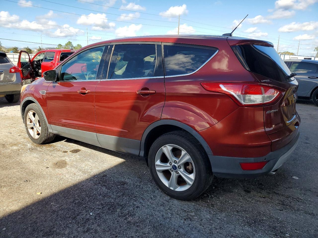 2014 Ford Escape Se - Image 2