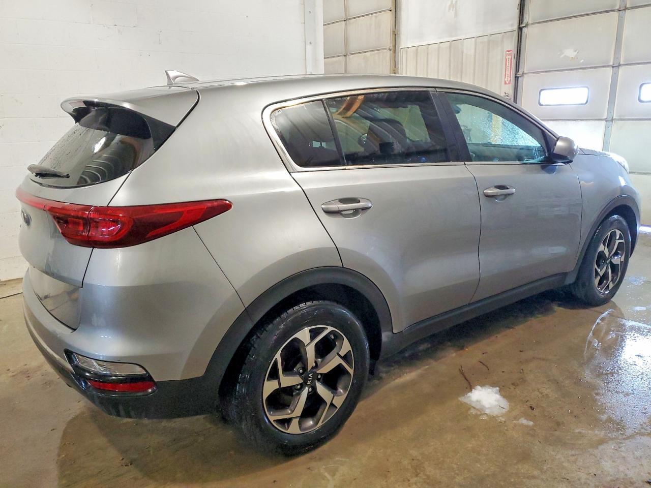 2020 Kia Sportage Lx - Фото 3