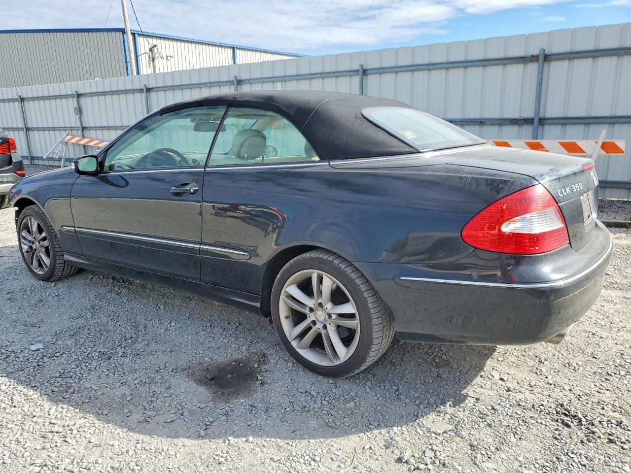 2009 Mercedes-Benz Clk 350 - Image 2