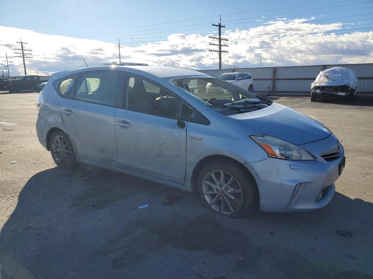 2013 Toyota Prius V - Фото 4