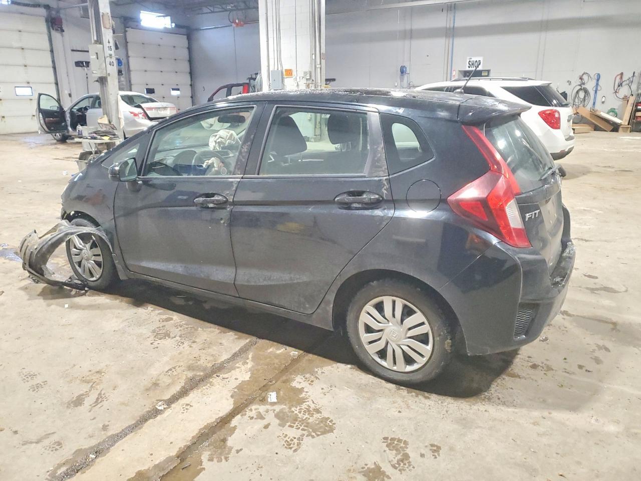 2015 Honda Fit Lx 5Dr - Фото 2