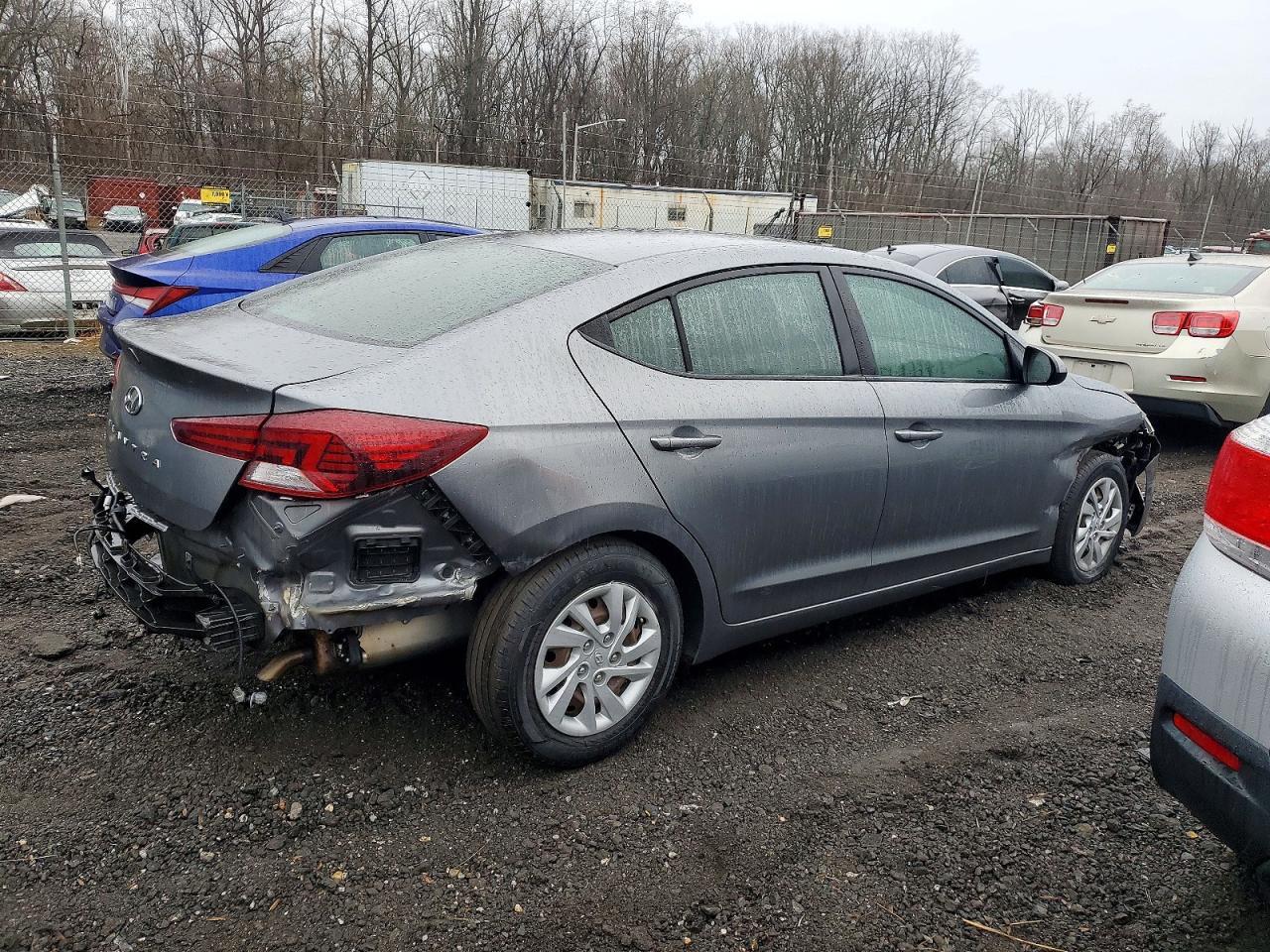 2019 Hyundai Elantra Se - Фото 3
