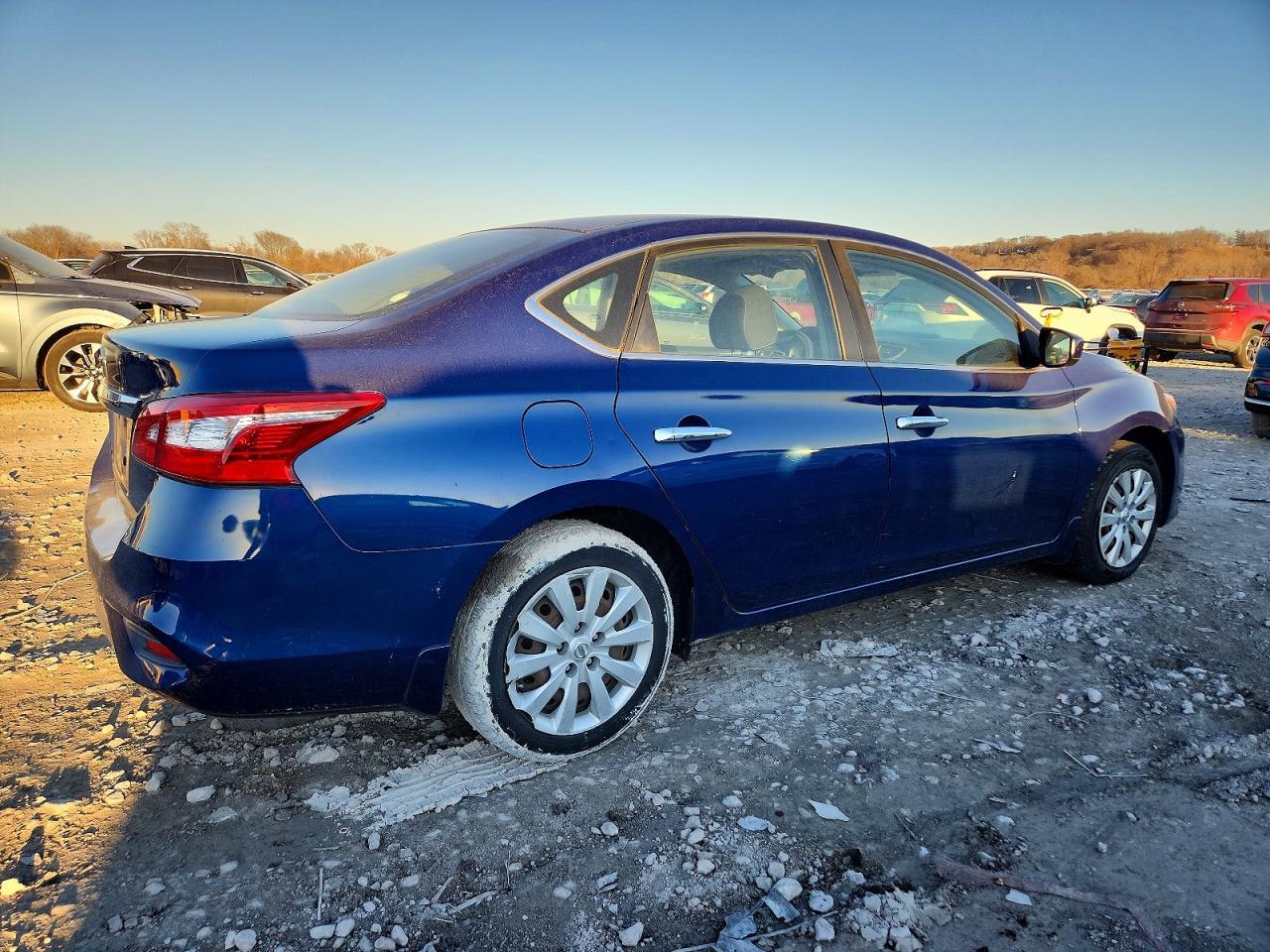 2016 Nissan Sentra S - Image 3
