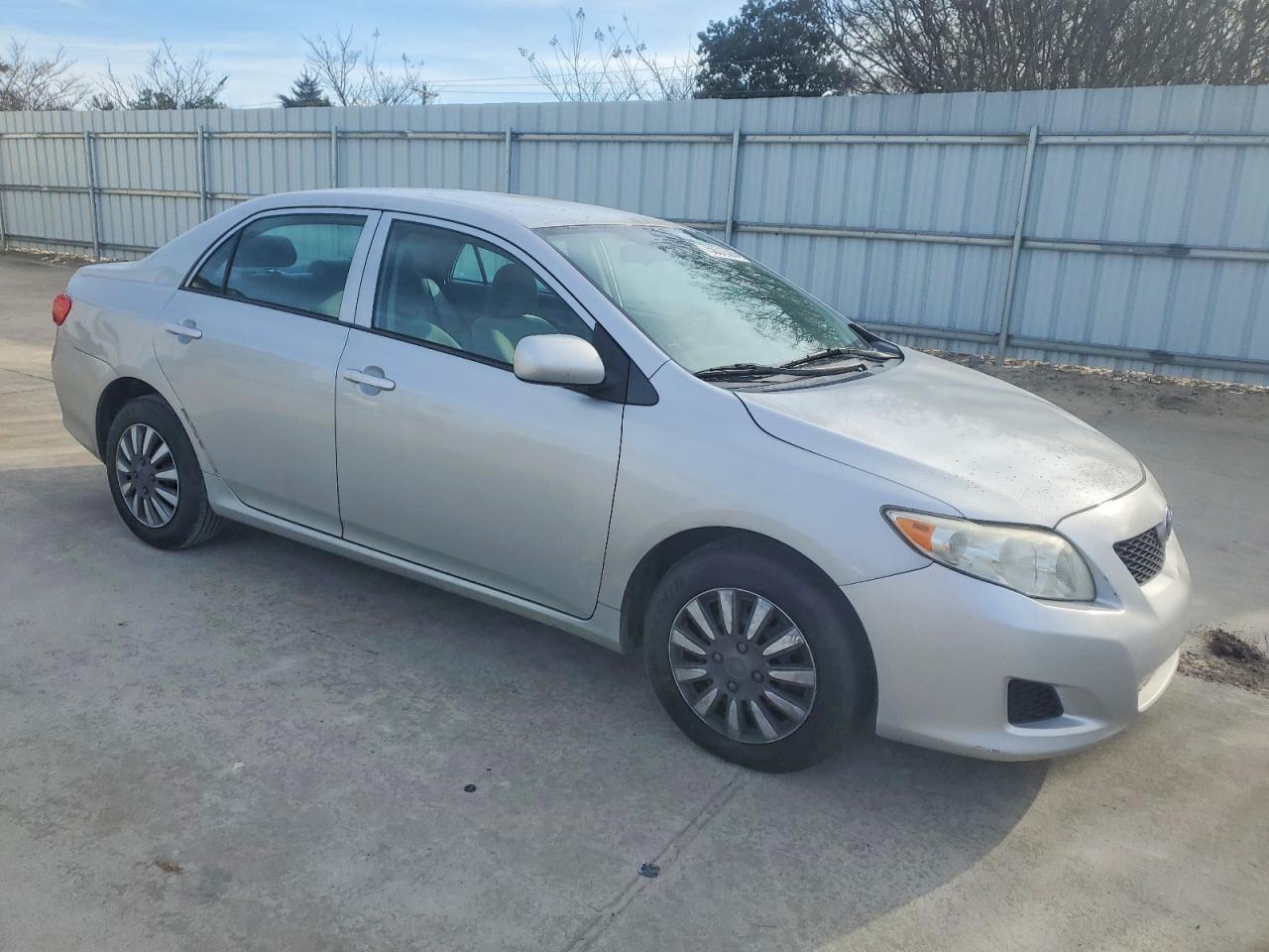 2010 Toyota Corolla Base - Фото 4