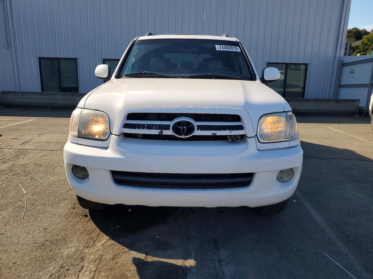2005 Toyota Sequoia Limited - Image 5