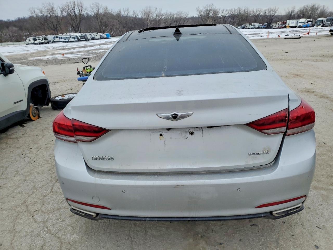 2015 Hyundai Genesis 3.8L - Image 6