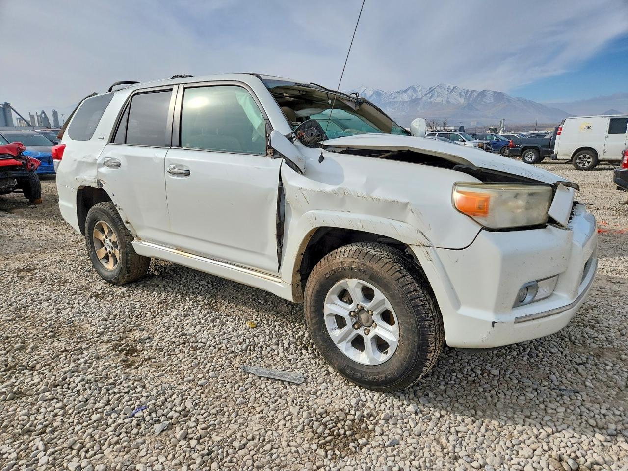 2011 Toyota 4Runner Sr5 - Image 4