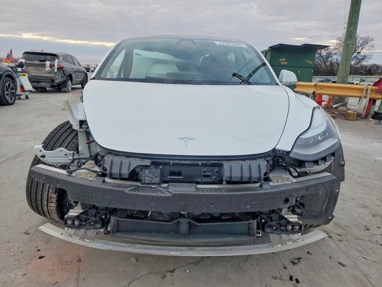 2020 Tesla Model 3 - Image 5