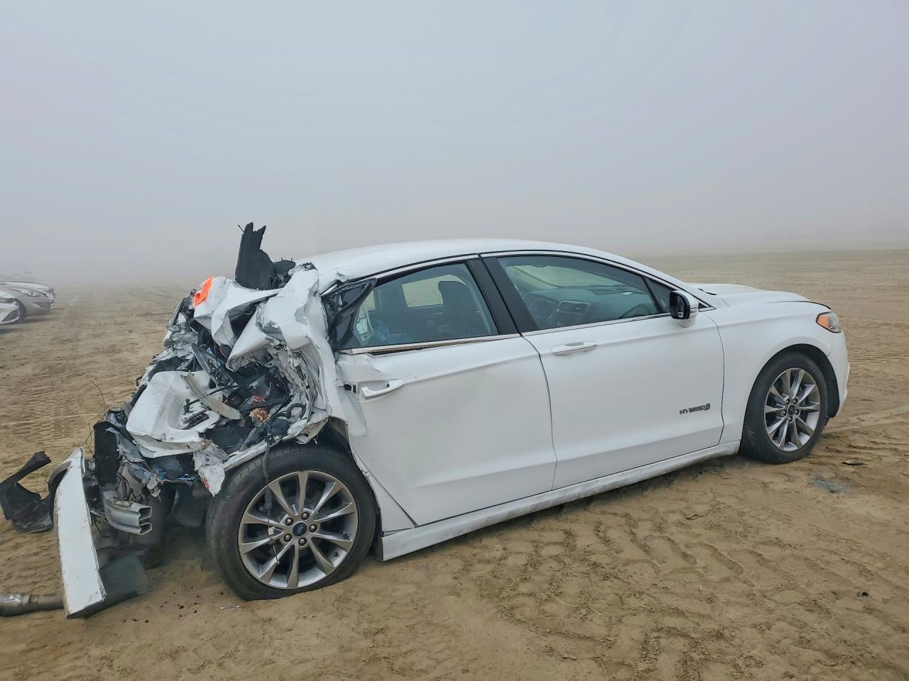 2017 Ford Fusion Se Hybrid - Image 3