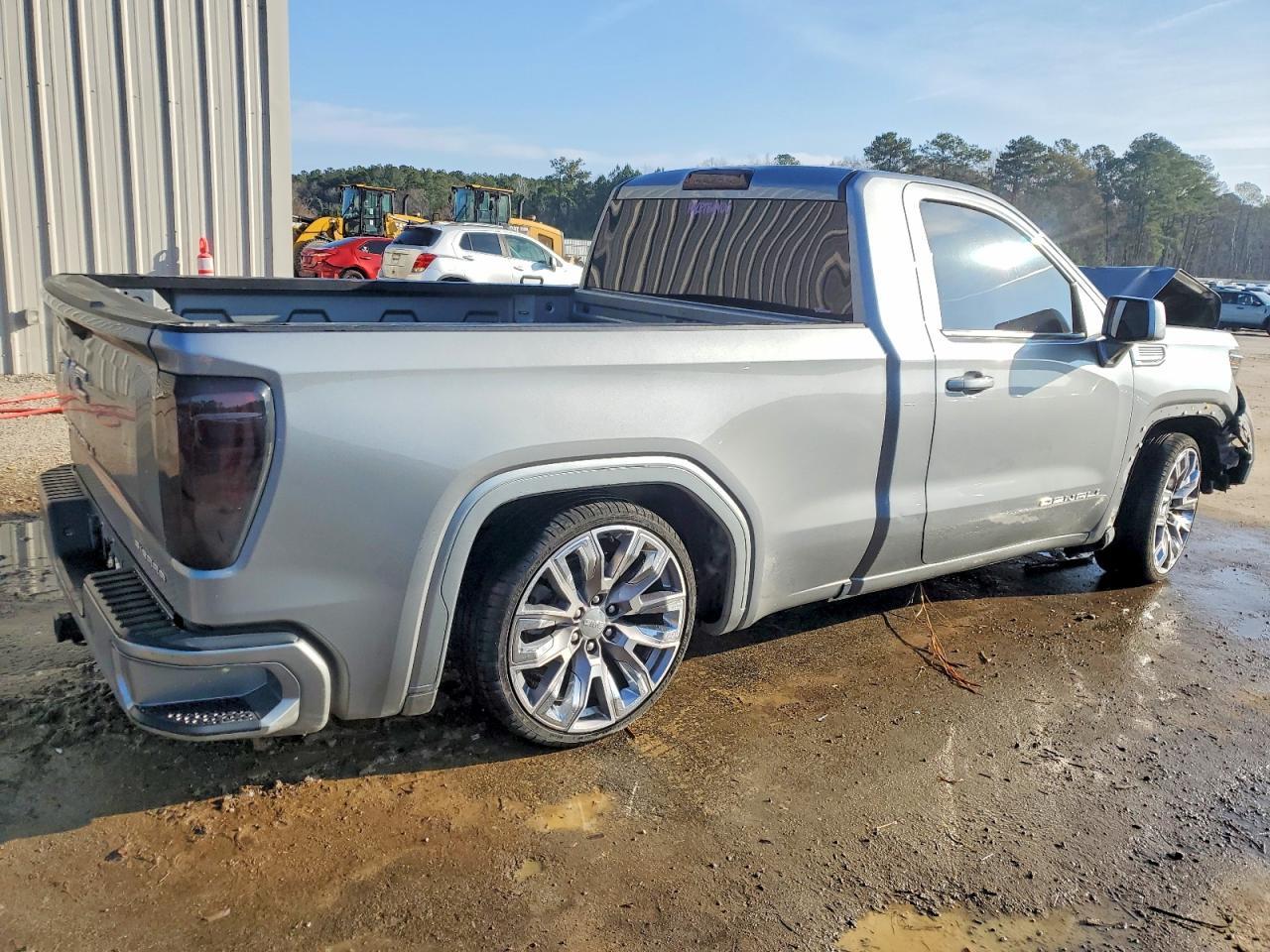 2023 GMC Sierra C1500 - Image 3