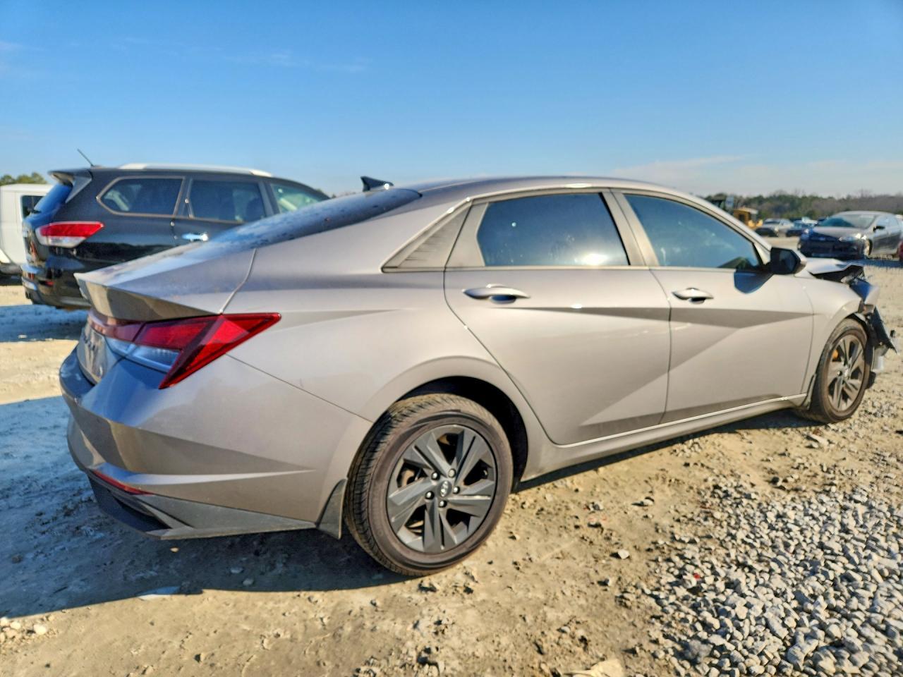 2023 Hyundai Elantra Sel - Image 3