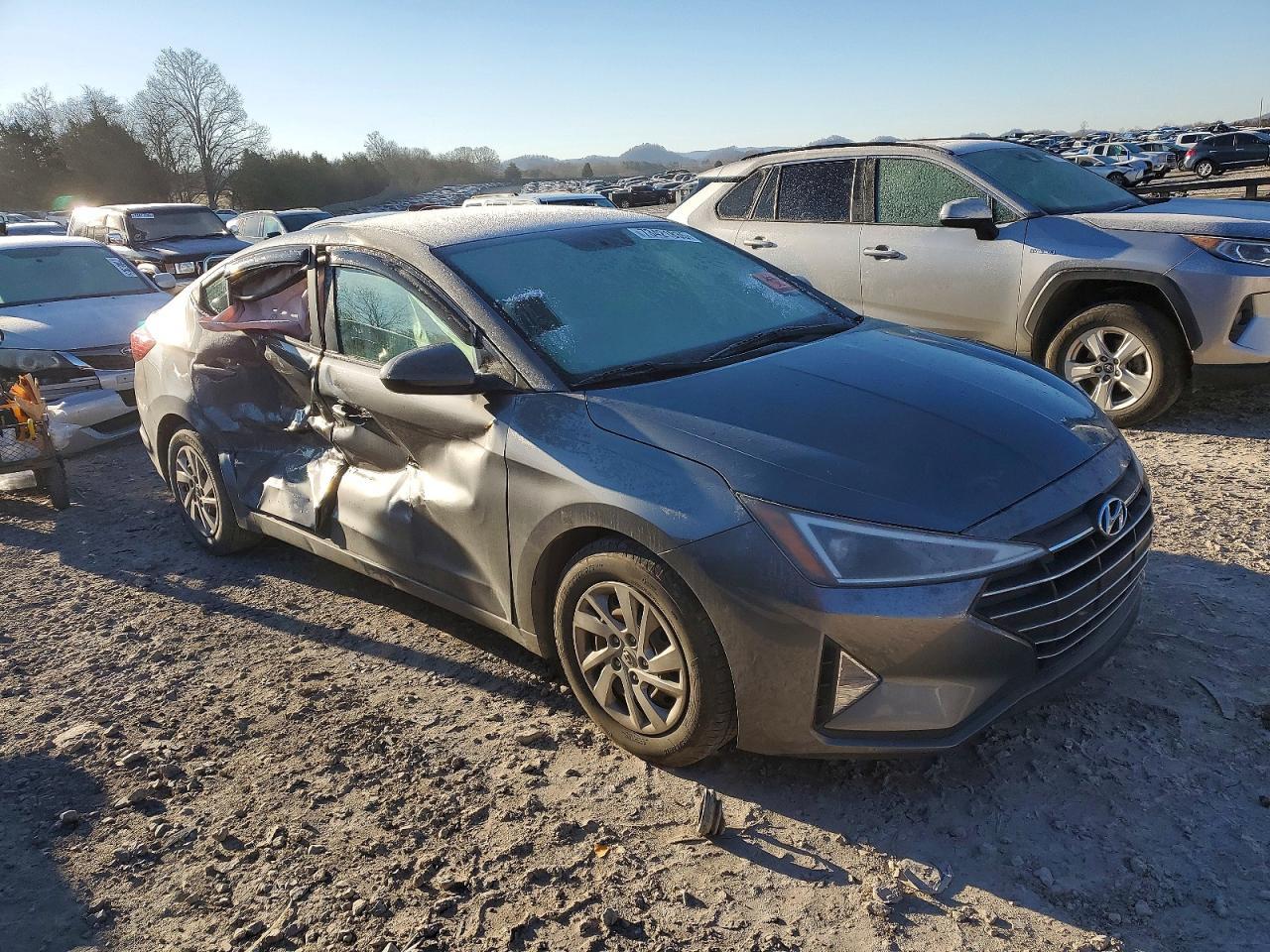 2019 Hyundai Elantra Se - Image 4