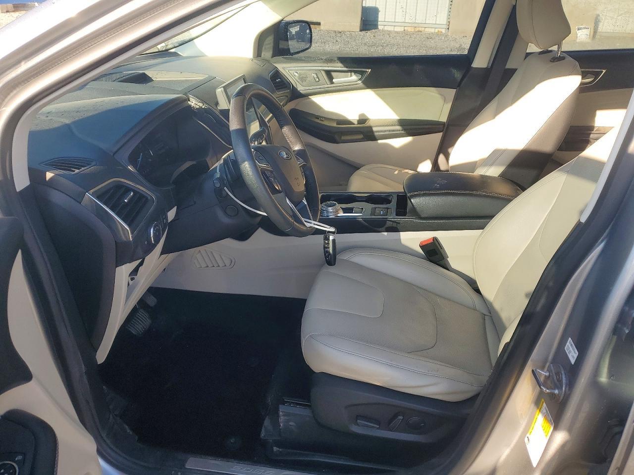 2022 Ford Edge Titanium - Фото 7