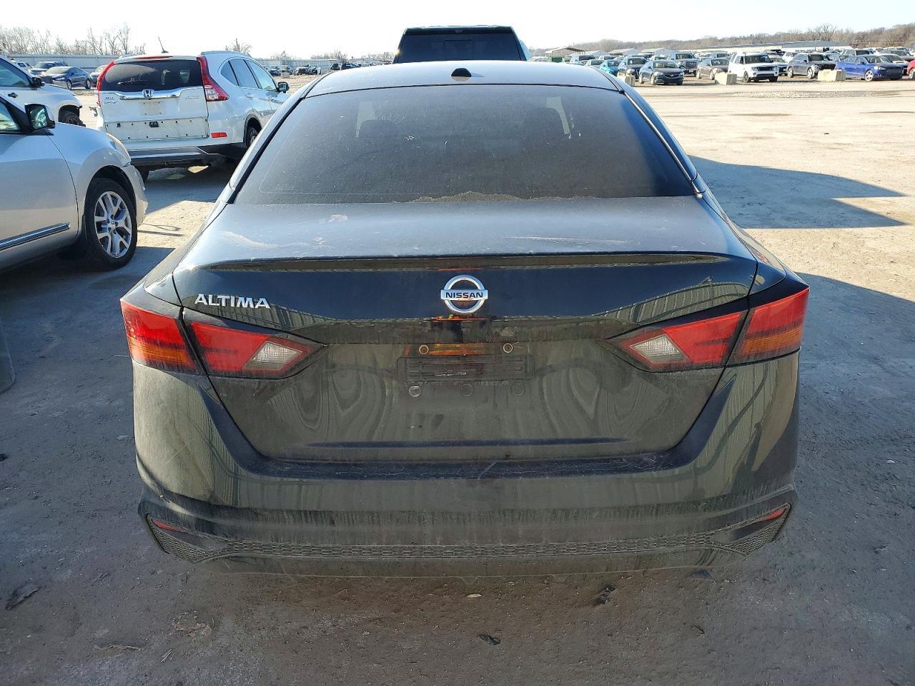 2020 Nissan Altima S - Фото 6