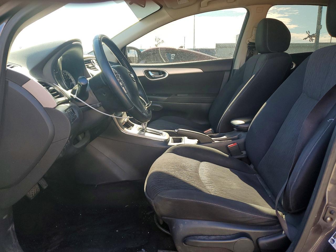 2015 Niss Sentra - Image 7