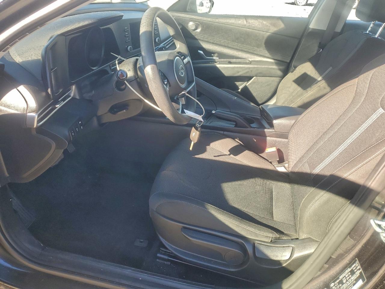 2021 Hyundai Elantra Se - Фото 7