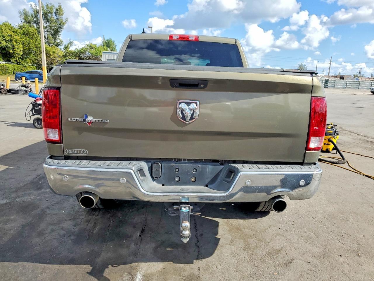 2015 Ram 1500 Slt - Image 6