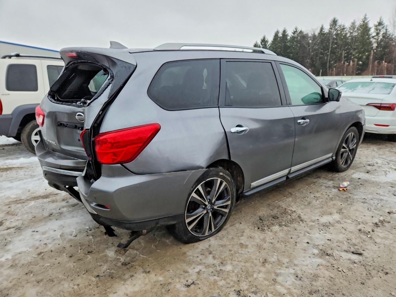 2019 Nissan Pathfinder S - Фото 3
