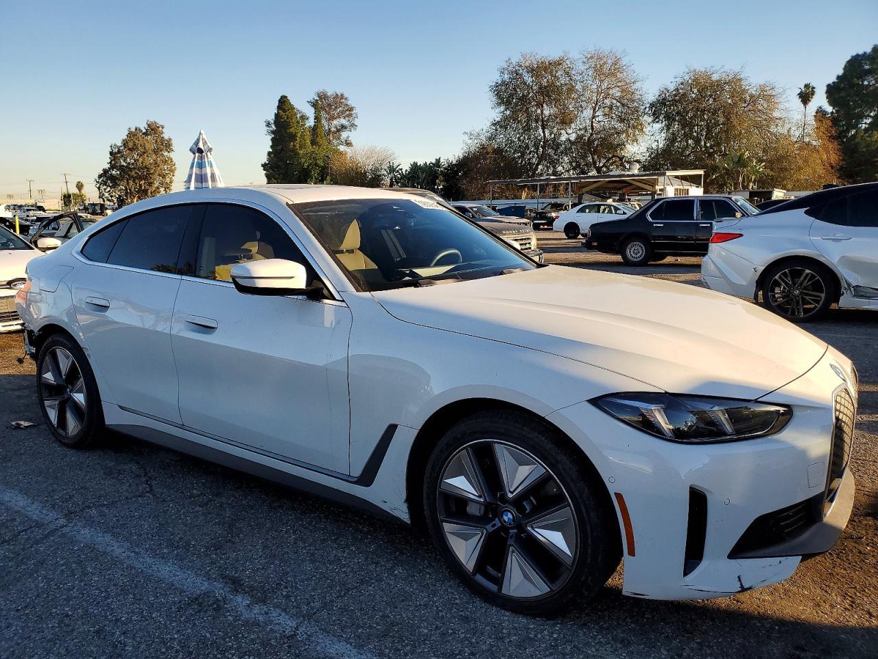 2025 BMW I4 Edrive 40 - Фото 4