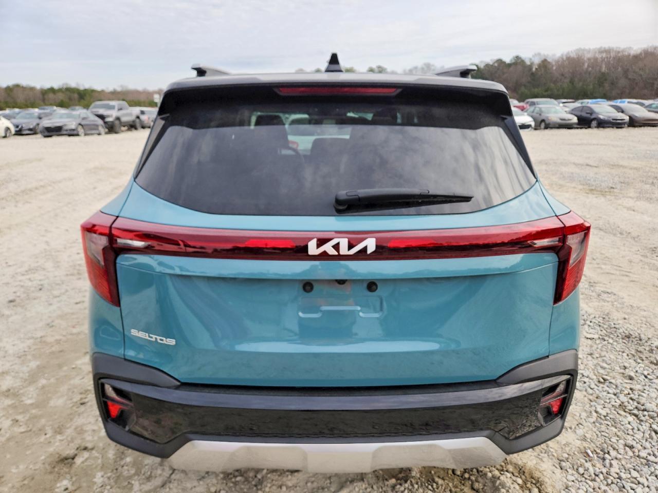 2025 Kia Seltos S - Image 6