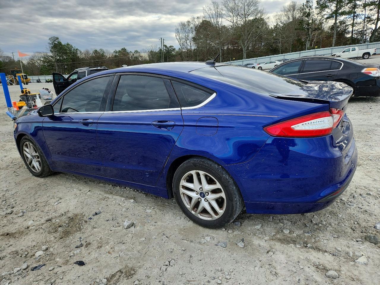 2016 Ford Fusion Se - Фото 2