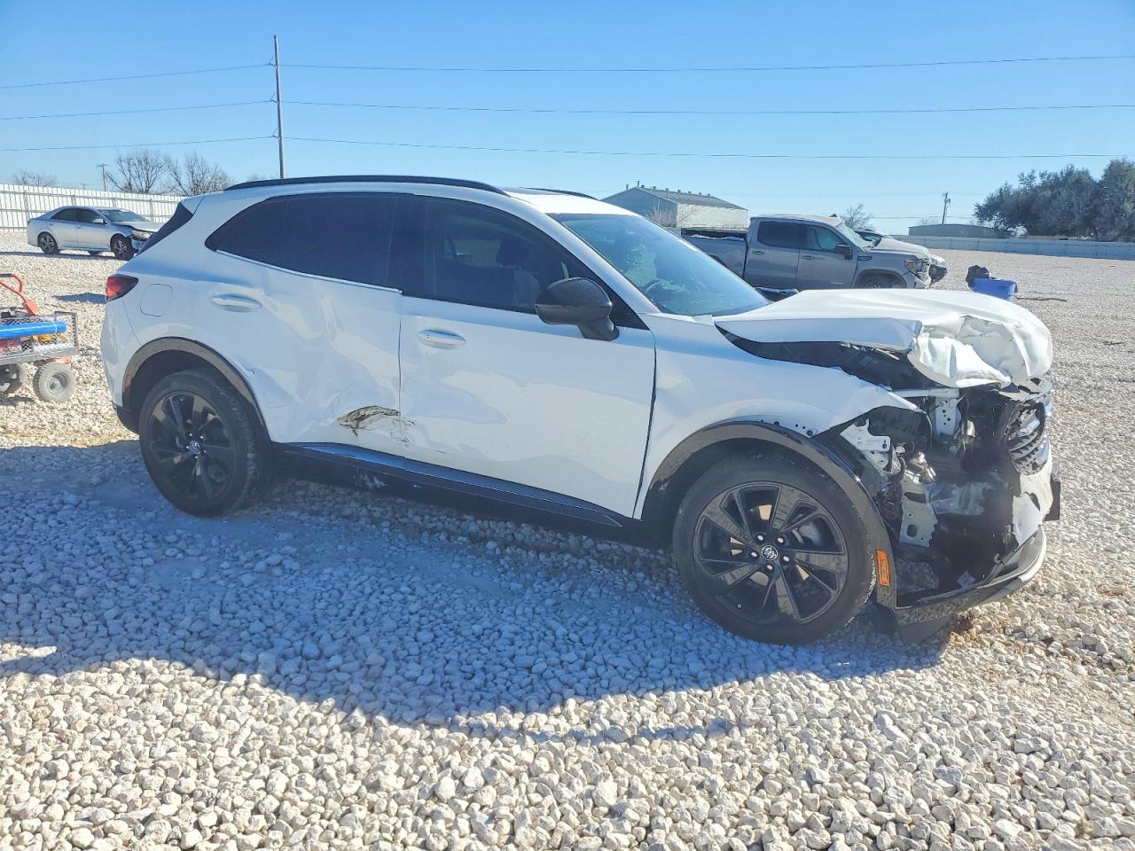 2023 Buick Envision Essence - Image 4