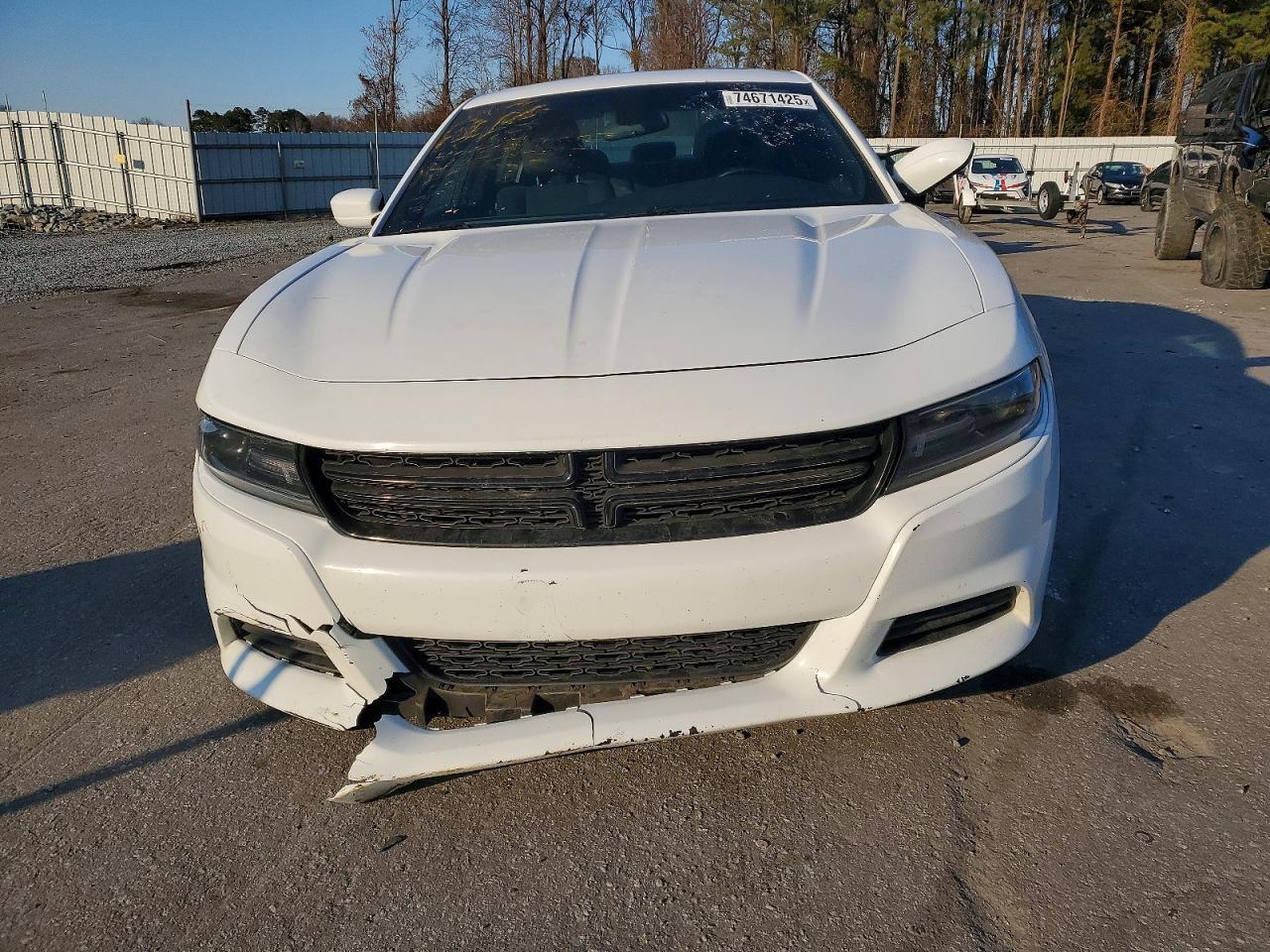2019 Dodge Charger Sxt - Image 5