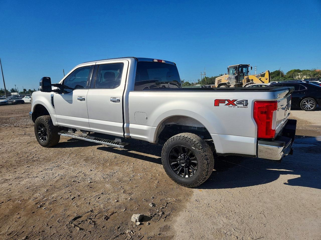 2019 Ford F250 Super Duty - Фото 2