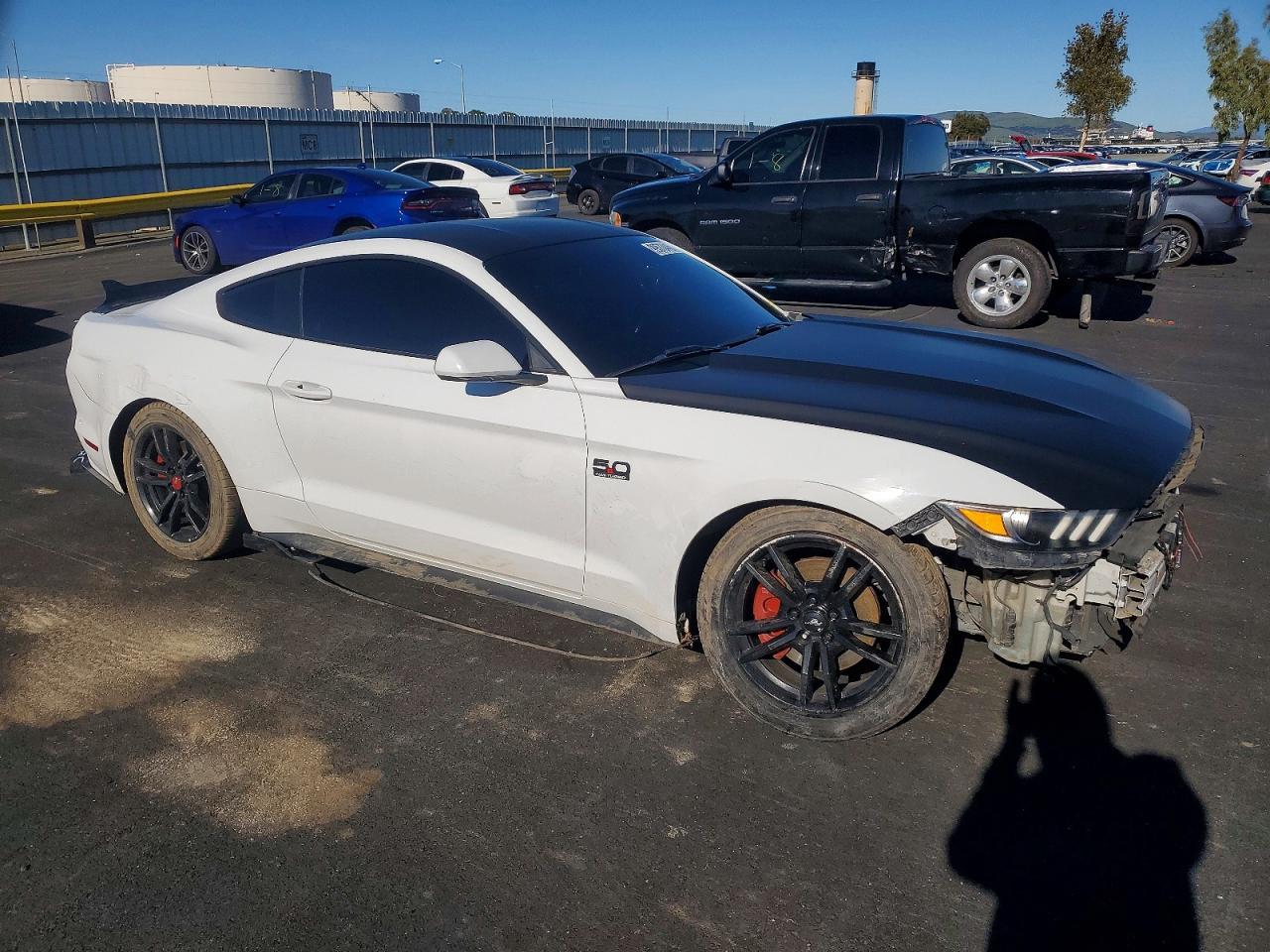 2017 Ford Mustang - Фото 4