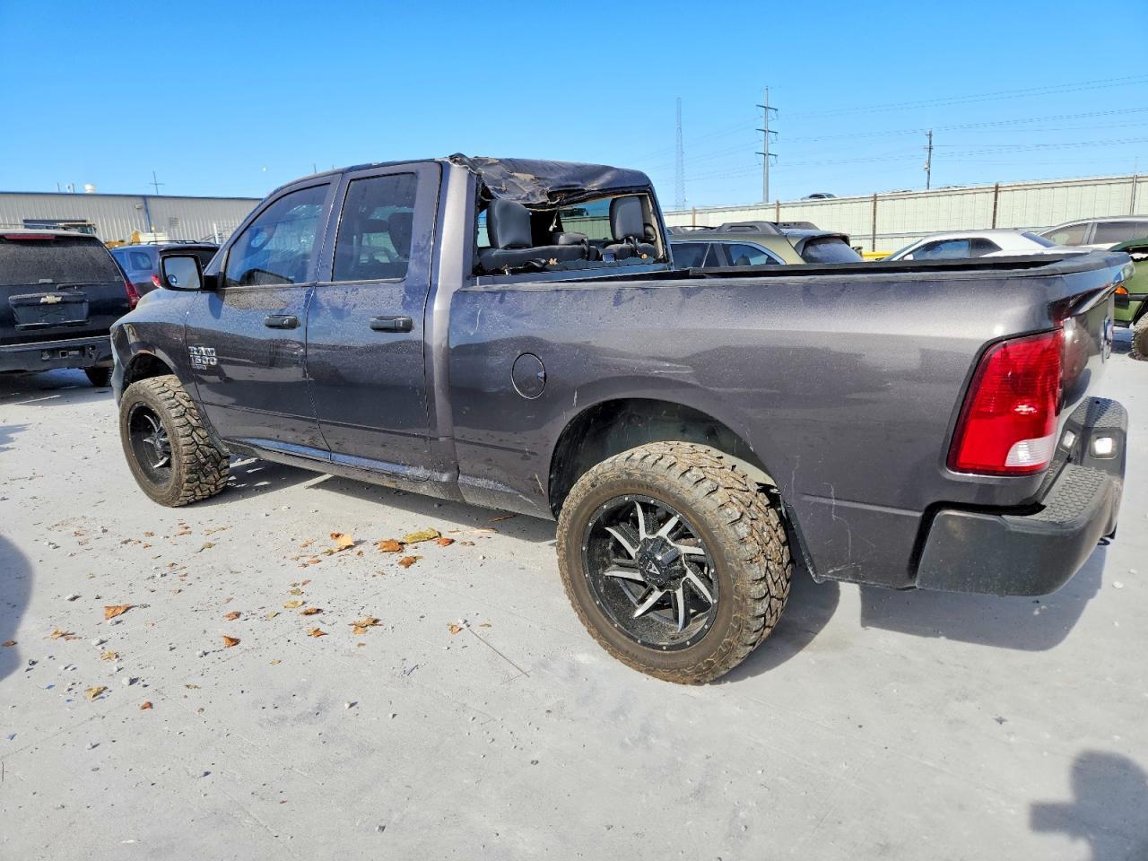 2019 Ram 1500 Classic Tradesman - Фото 2