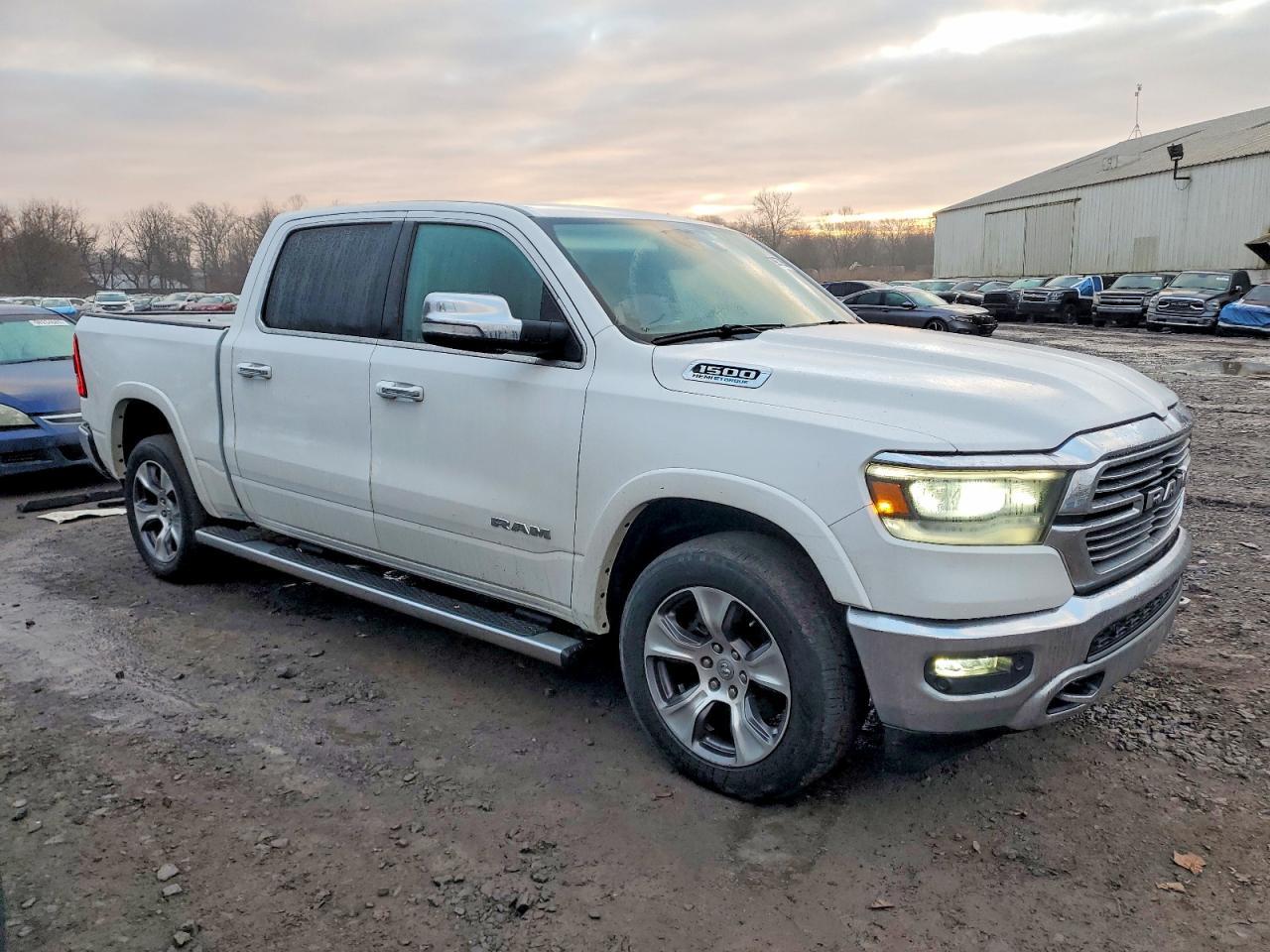 2022 Ram 1500 Laramie - Фото 4