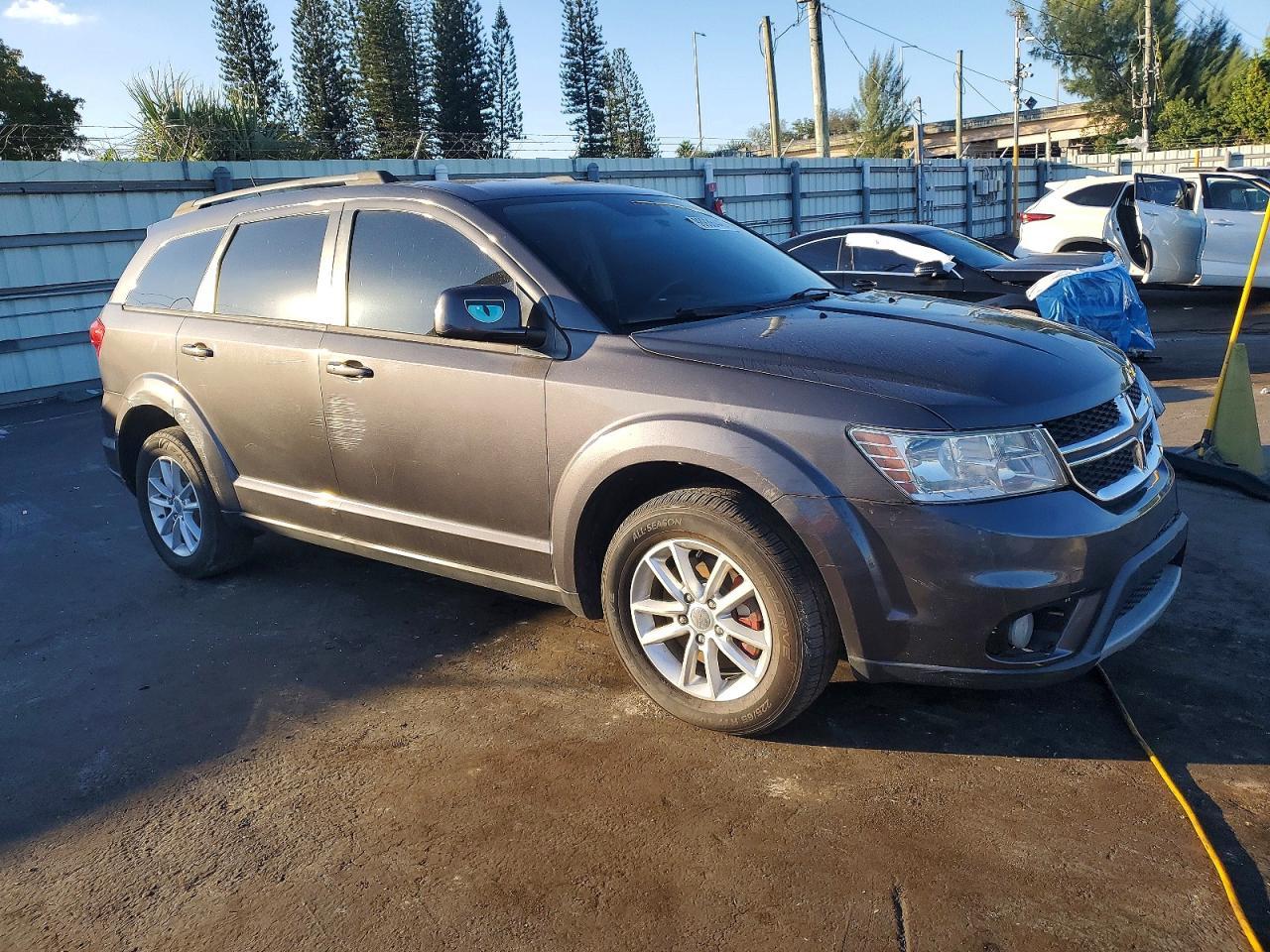 2017 Dodge Journey Sxt - Фото 4