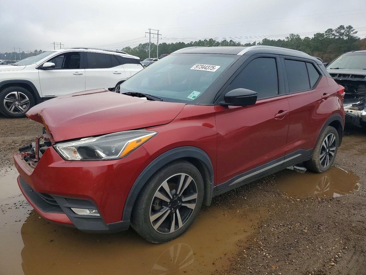 2018 Nissan Kicks S