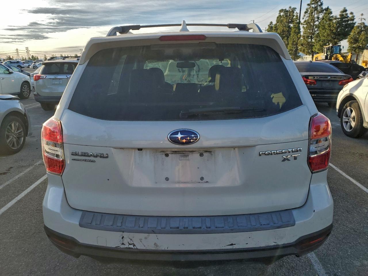 2016 Subaru Forester 2.0Xt Touring - Фото 6