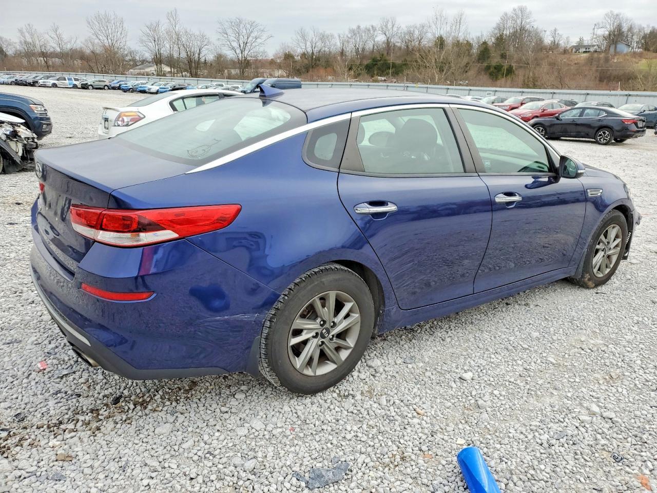 2019 Kia Optima Lx - Image 3