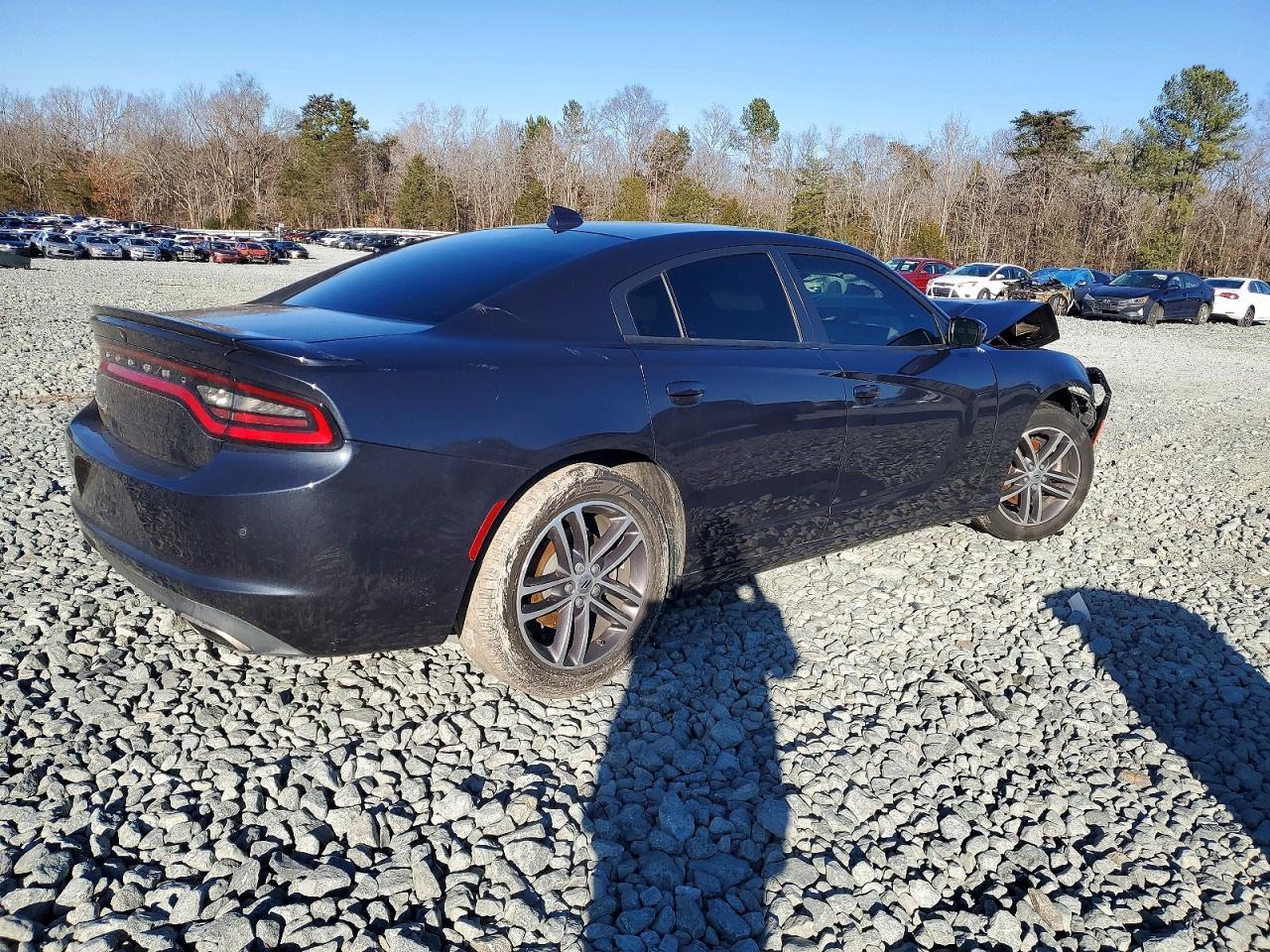 2019 Dodge Charger Sxt - Image 3